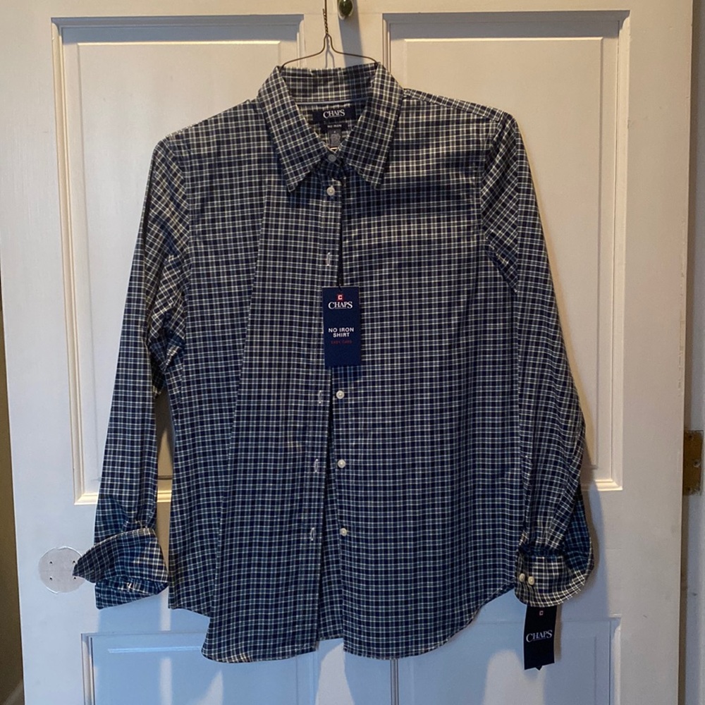 Women’s Chaps no iron button down Oxford